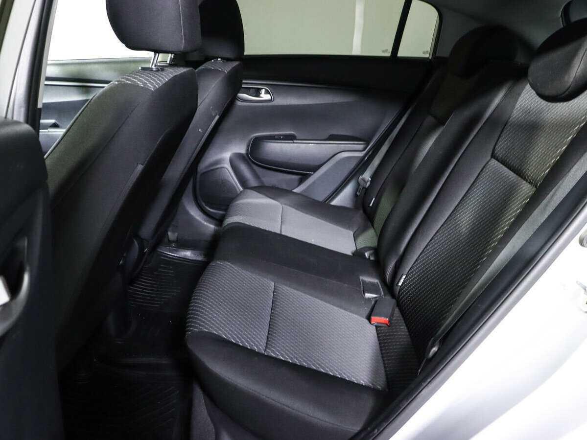 Kia Rio X-Line, 2019 Фото №8