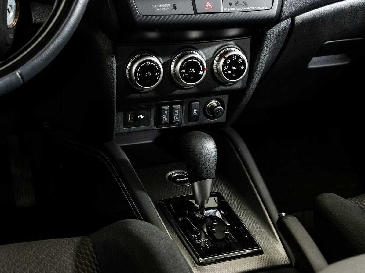 Mitsubishi ASX, 2021 Фото №10