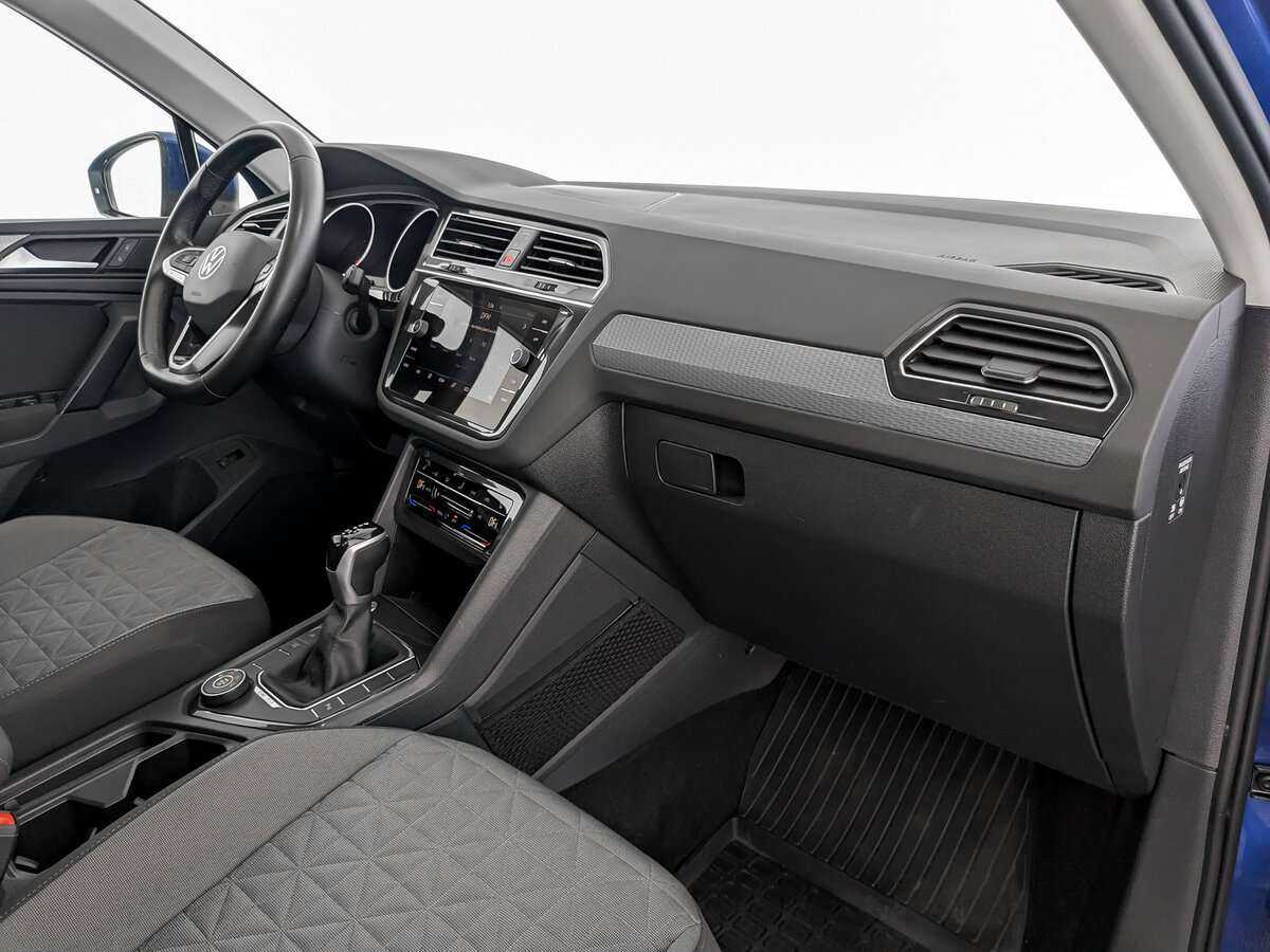 Volkswagen Tiguan, 2020 Фото №11