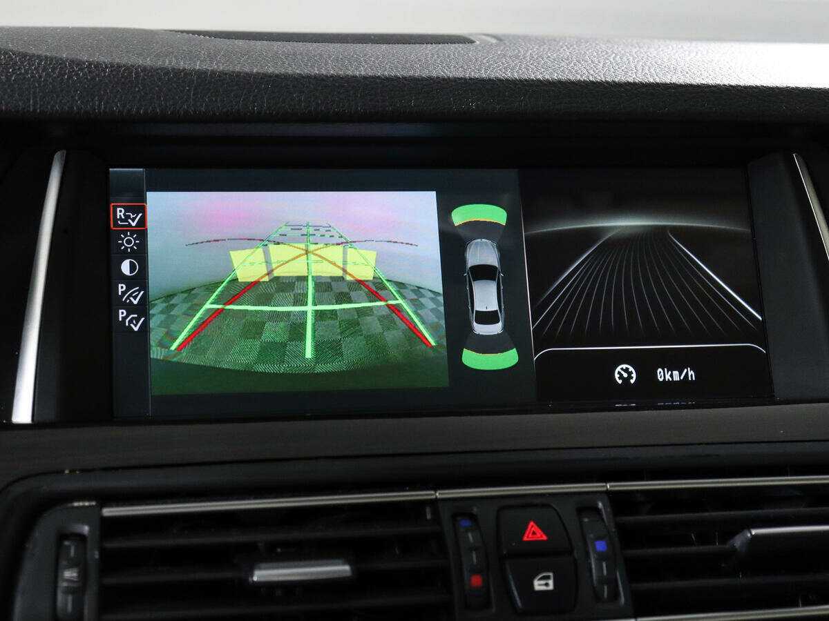 BMW 5 серии 535i xDrive, 2012 Фото №14