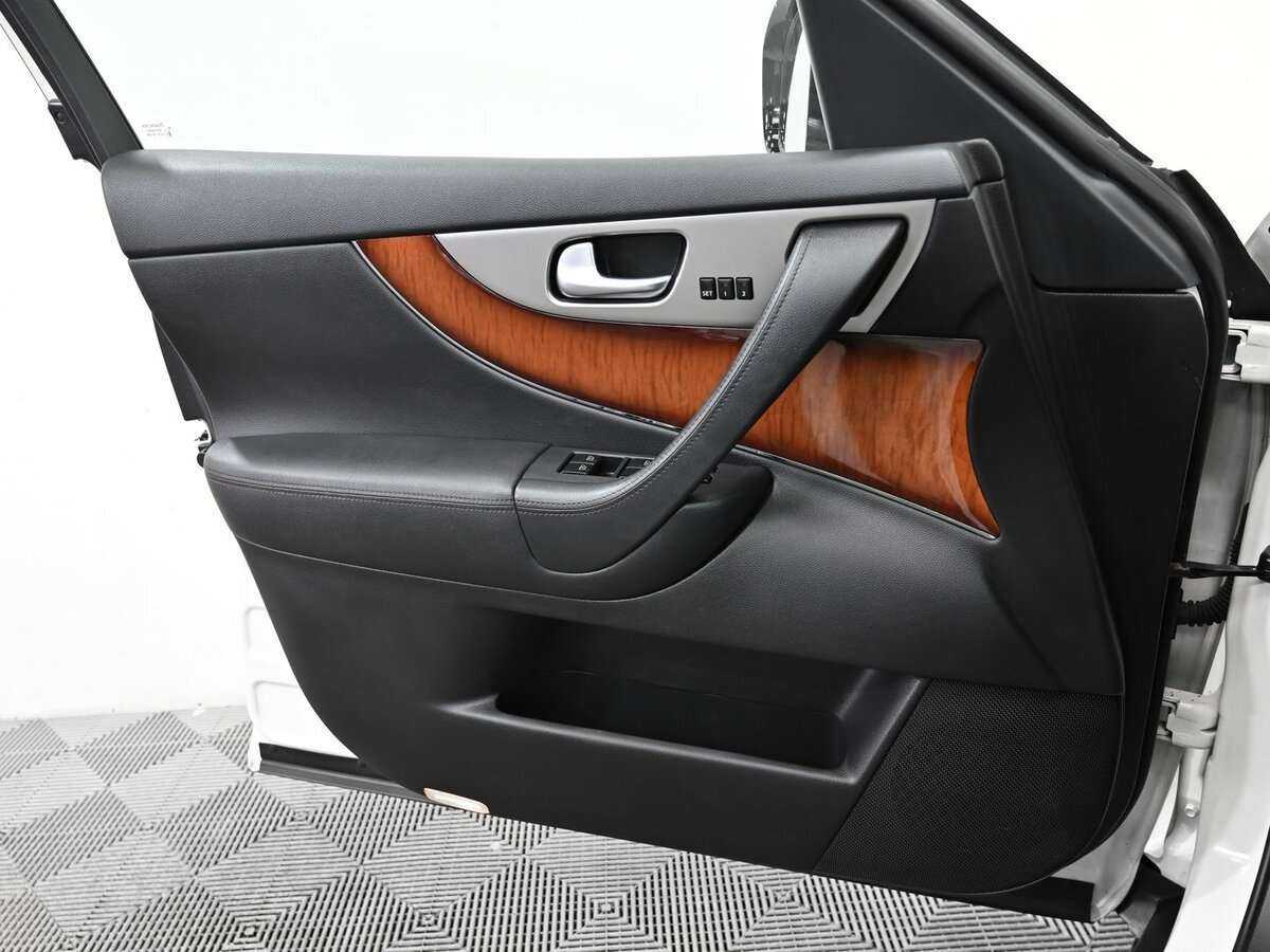 Infiniti FX30d, 2012 Фото №9
