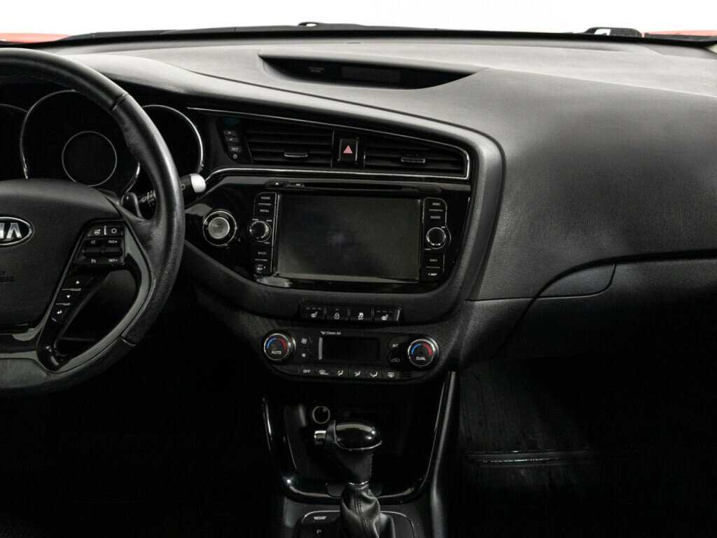 Kia Ceed, 2015 Фото №14