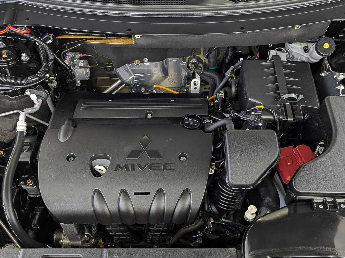 Mitsubishi Outlander, 2021 Фото №9