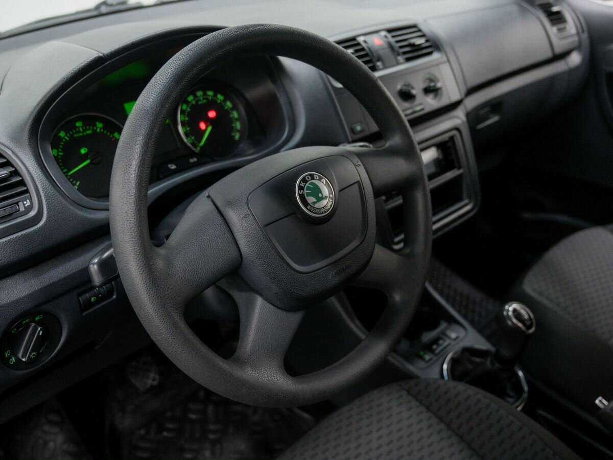 Skoda Fabia, 2012 Фото №18