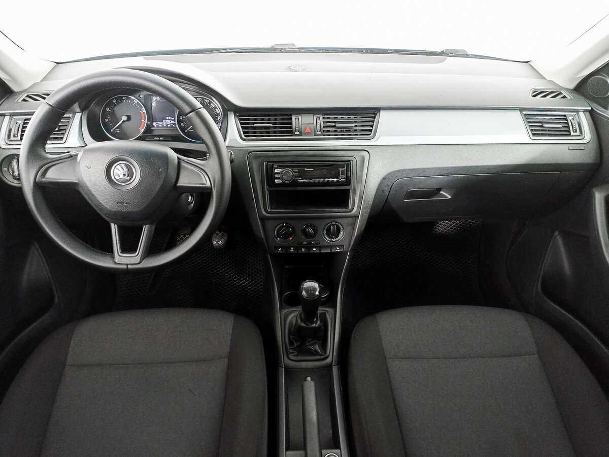 Skoda Rapid, 2016 Фото №11