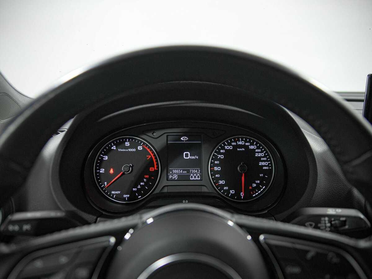 Audi A3, 2018 Фото №6