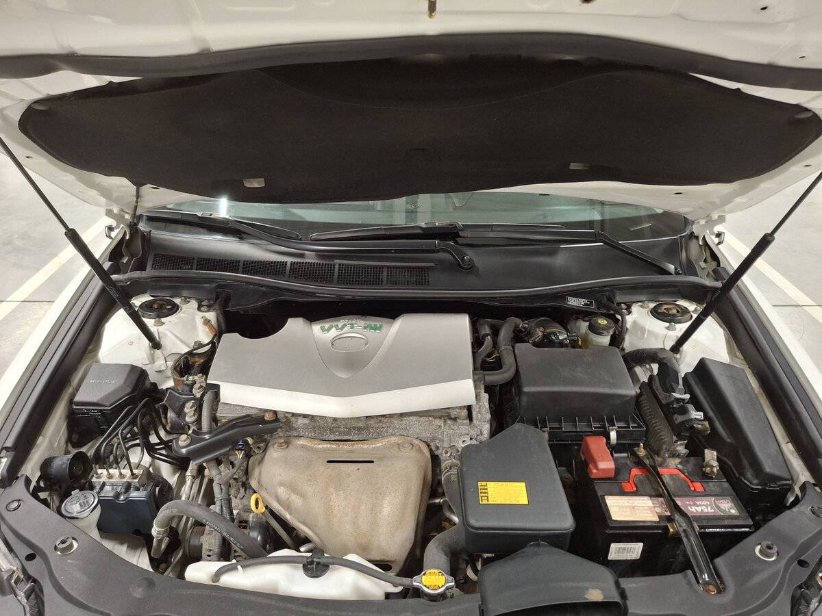 Toyota Camry VII (XV50) Рестайлинг, 2015 Фото №9