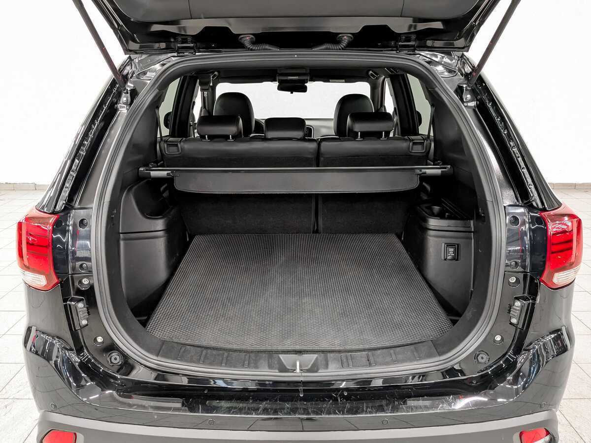 Mitsubishi Outlander, 2021 Фото №10