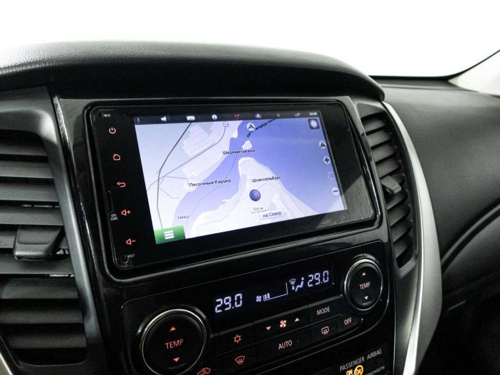 Mitsubishi Pajero Sport, 2018 Фото №16