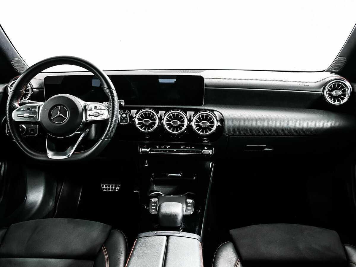 Mercedes-Benz CLA 200, 2020 Фото №11