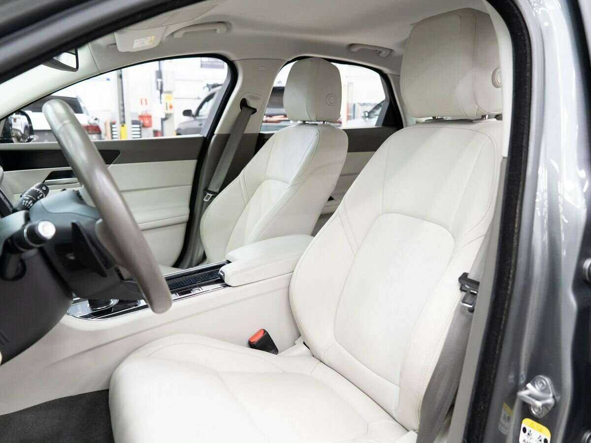 Jaguar XF, 2017 Фото №6