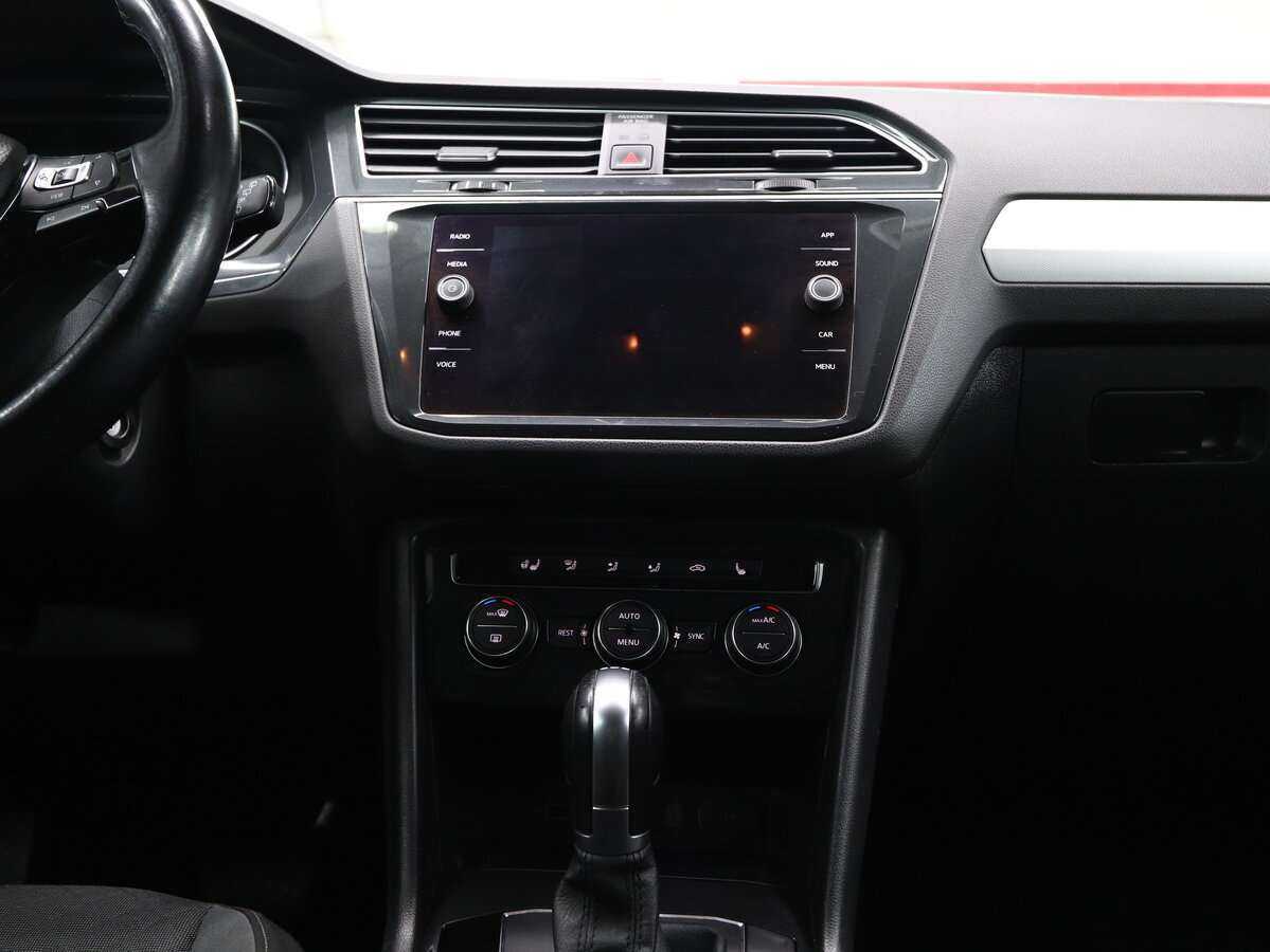 Volkswagen Tiguan, 2019 Фото №17