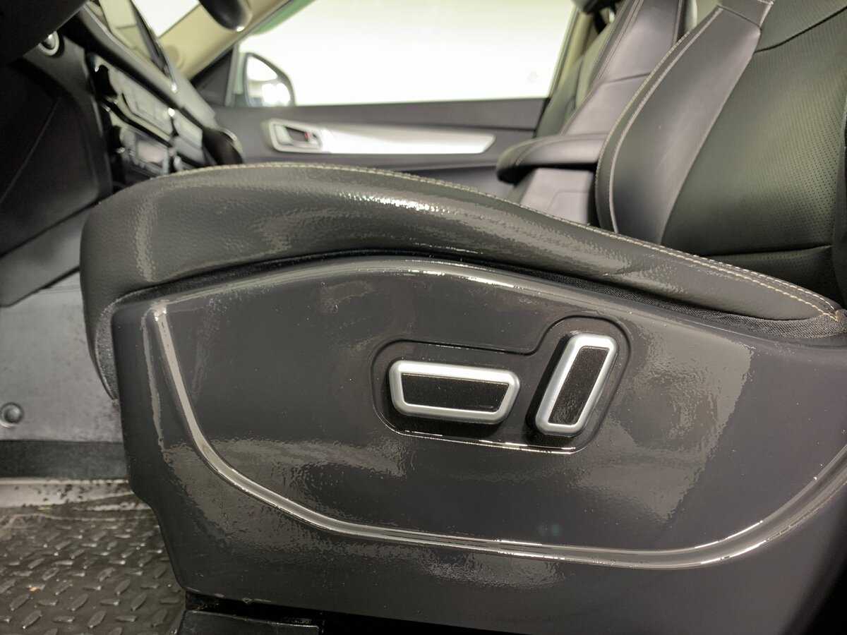 Geely Emgrand X7, 2020 Фото №17