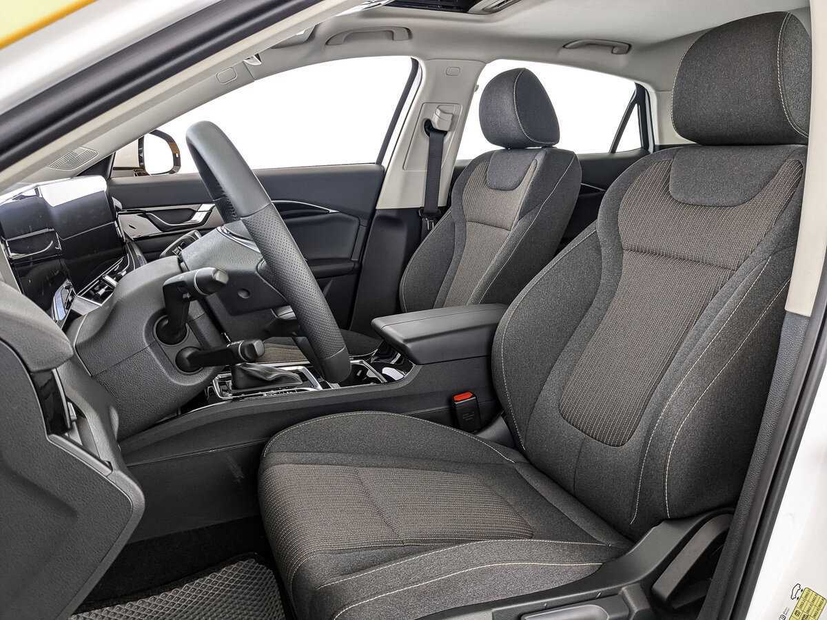 FAW Bestune B70, 2023 Фото №19