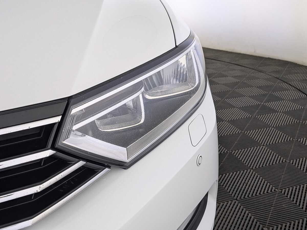 Volkswagen Passat, 2017 Фото №11