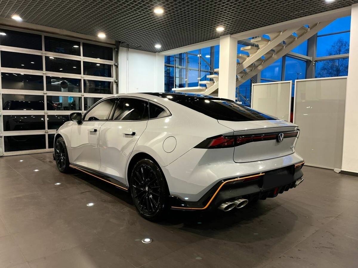 Changan UNI-V I, 2023 Фото №4