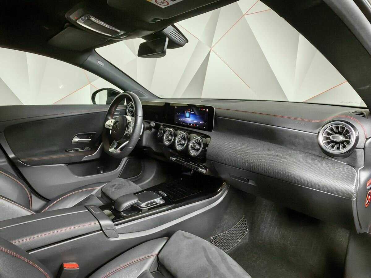 Mercedes-Benz CLA 200, 2019 Фото №9