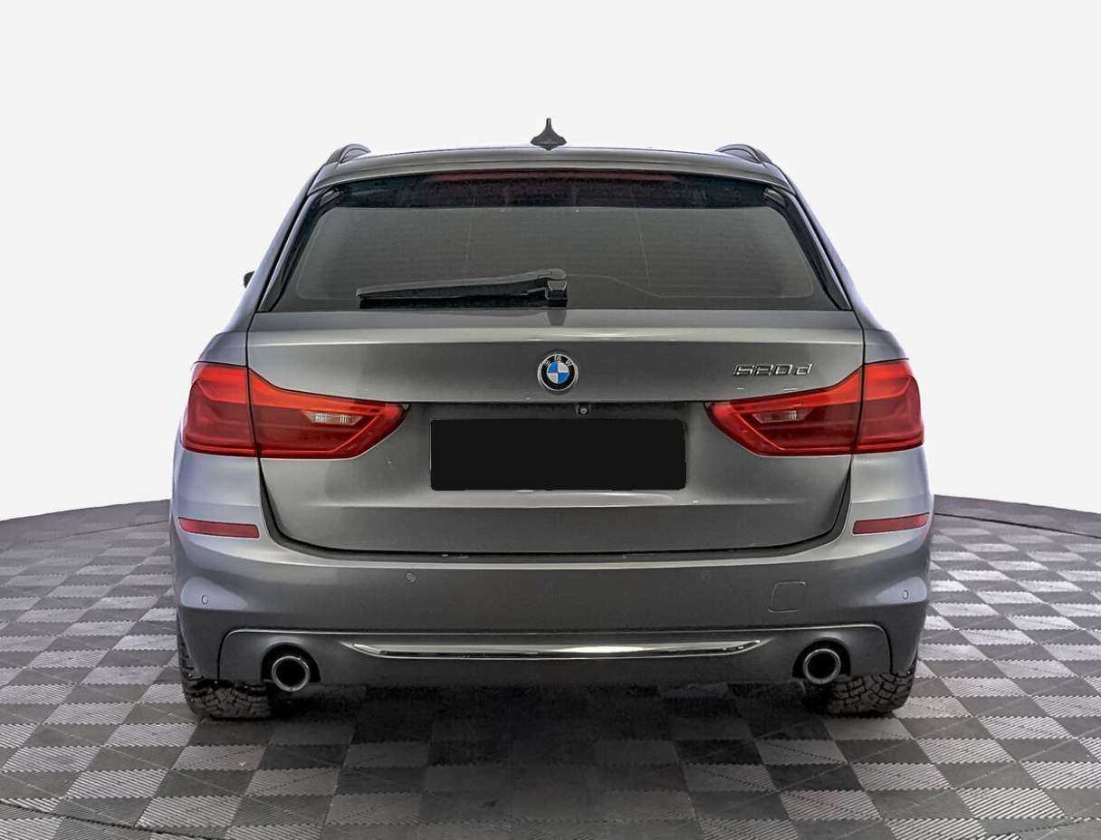 BMW 5 серии 520d, 2019 Фото №6