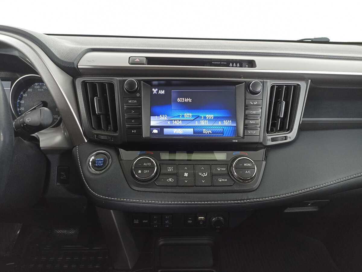 Toyota RAV4, 2018 Фото №15