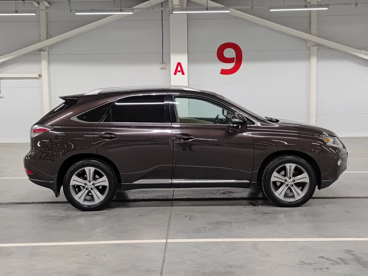 Lexus RX 270 III Рестайлинг, 2013 Фото №4