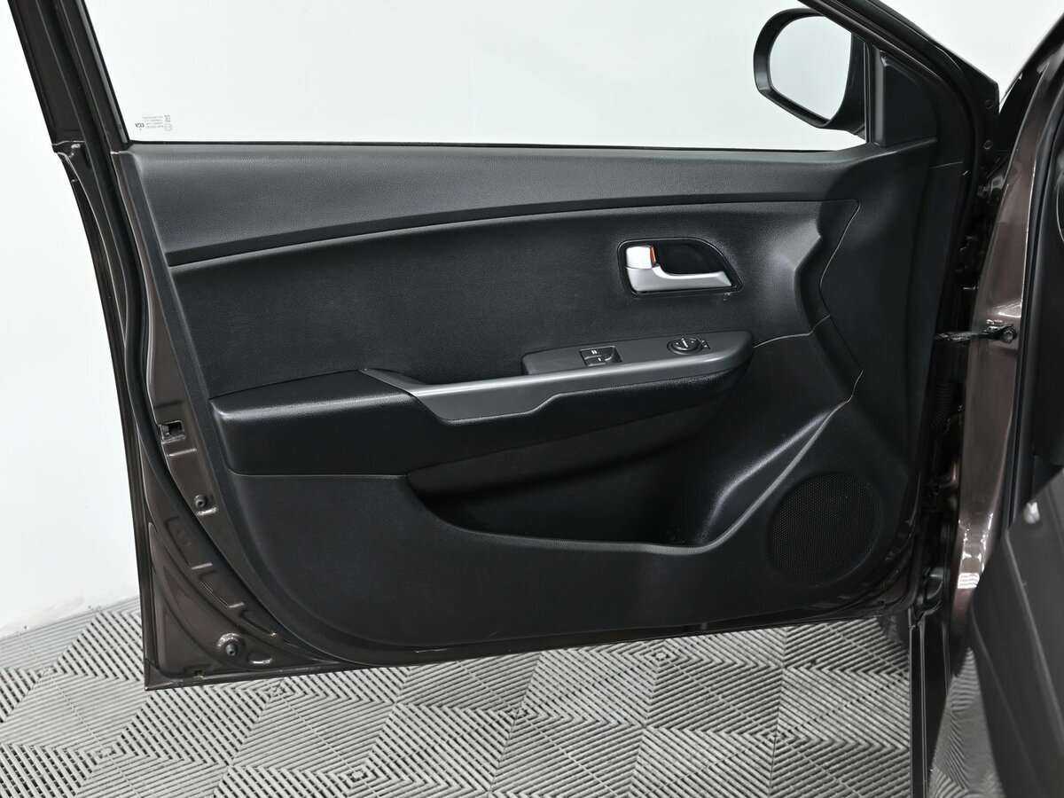 Kia Rio, 2017 Фото №10