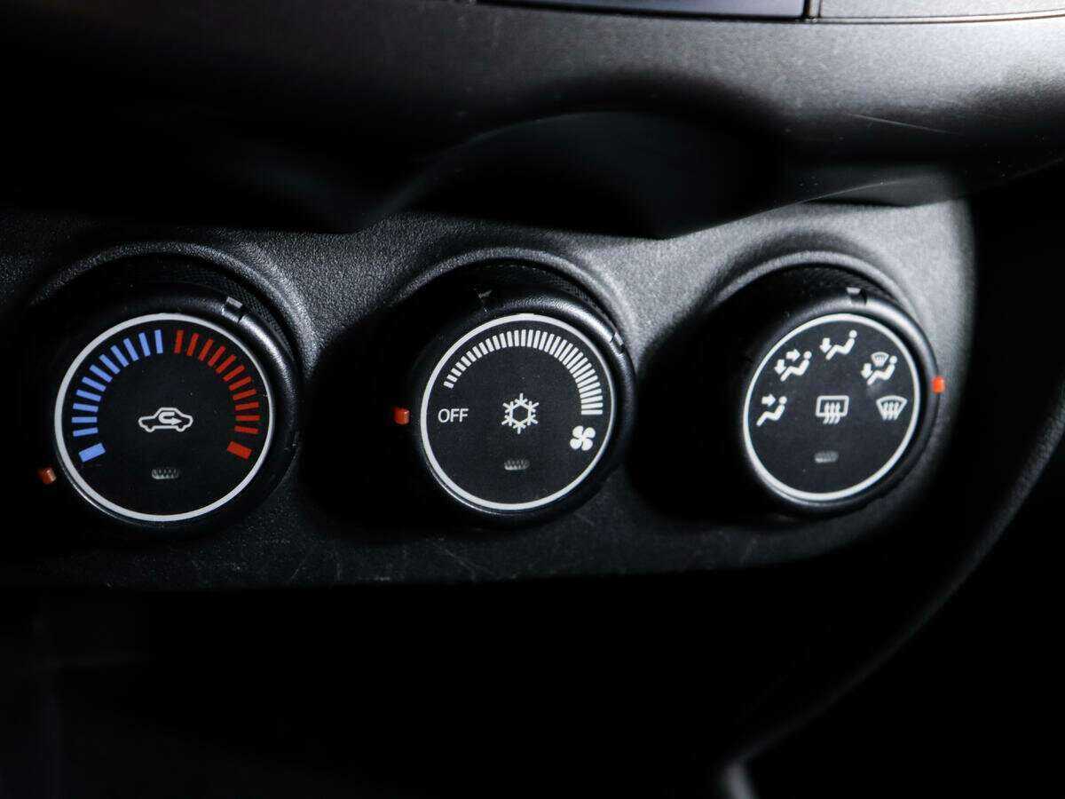 Mitsubishi ASX, 2012 Фото №17