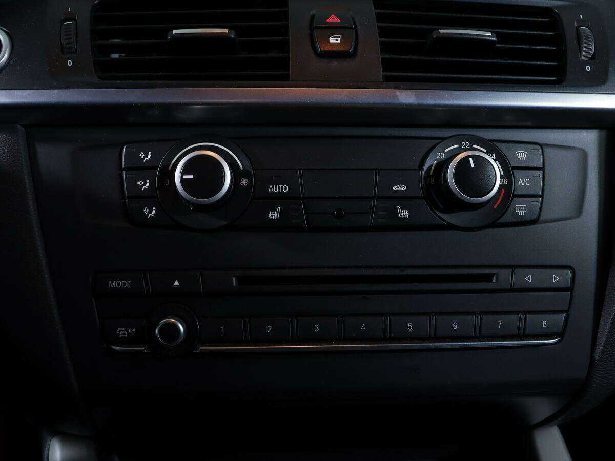 BMW X3 20i xDrive, 2013 Фото №16