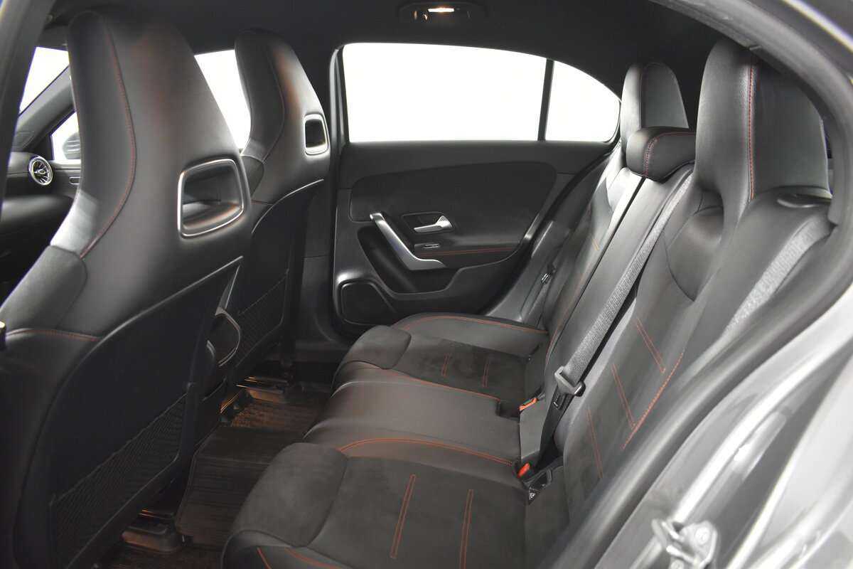 Mercedes-Benz A-Класс 200, 2018 Фото №7