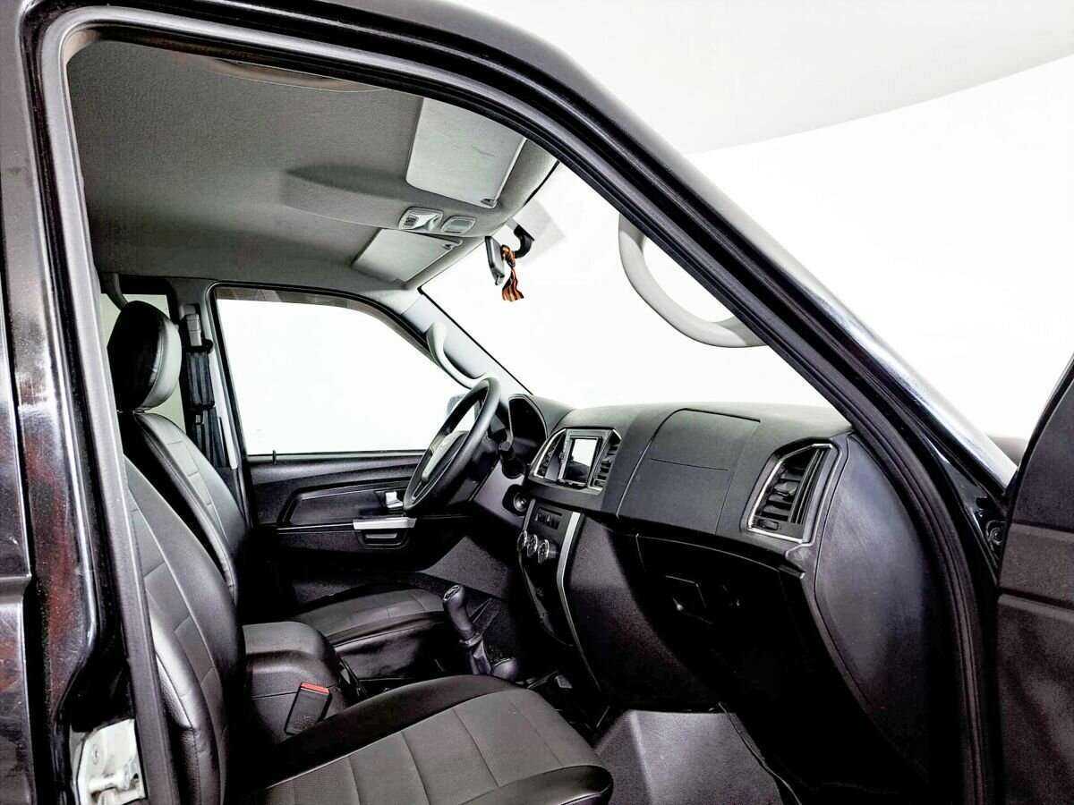 УАЗ Patriot, 2019 Фото №8