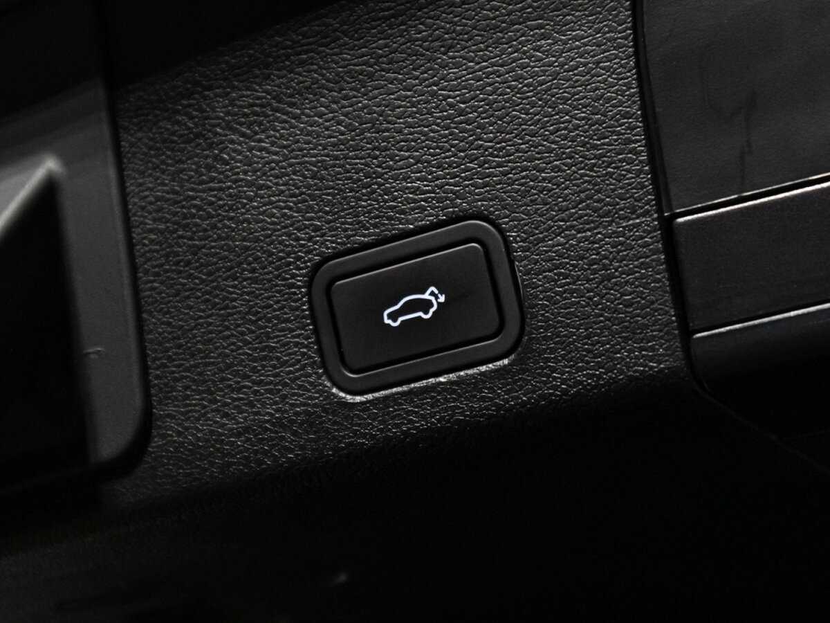 Geely Tugella, 2022 Фото №16