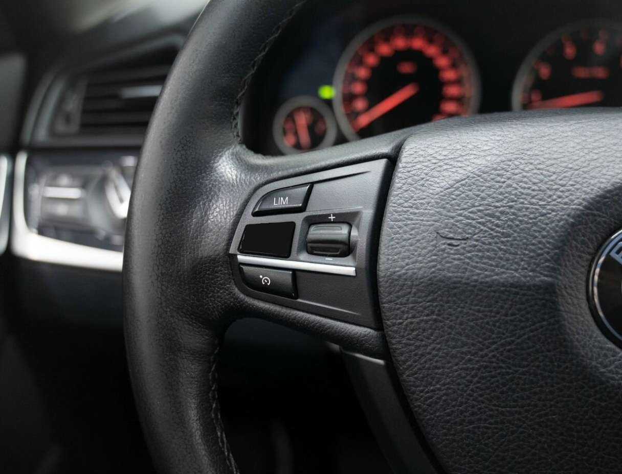 BMW 5 серии 520i, 2013 Фото №18