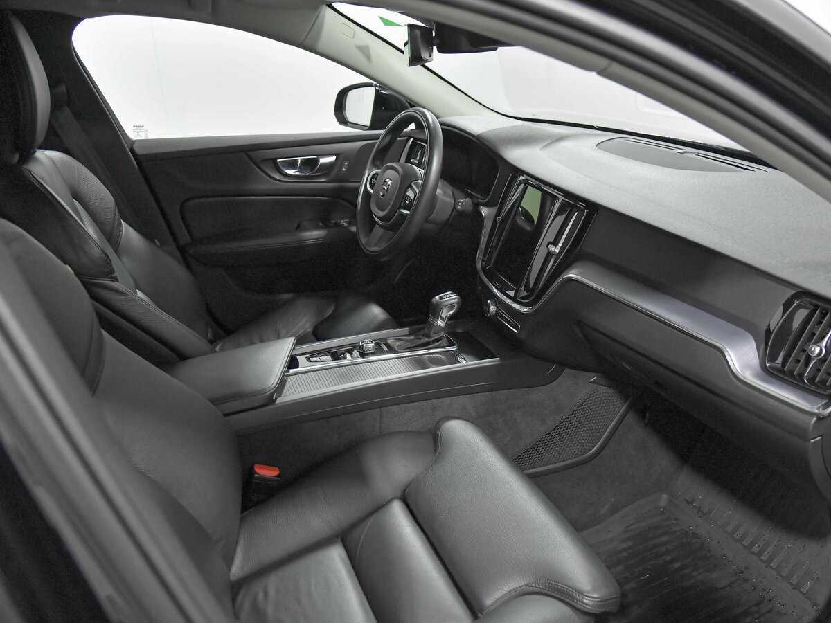 Volvo V60, 2020 Фото №15