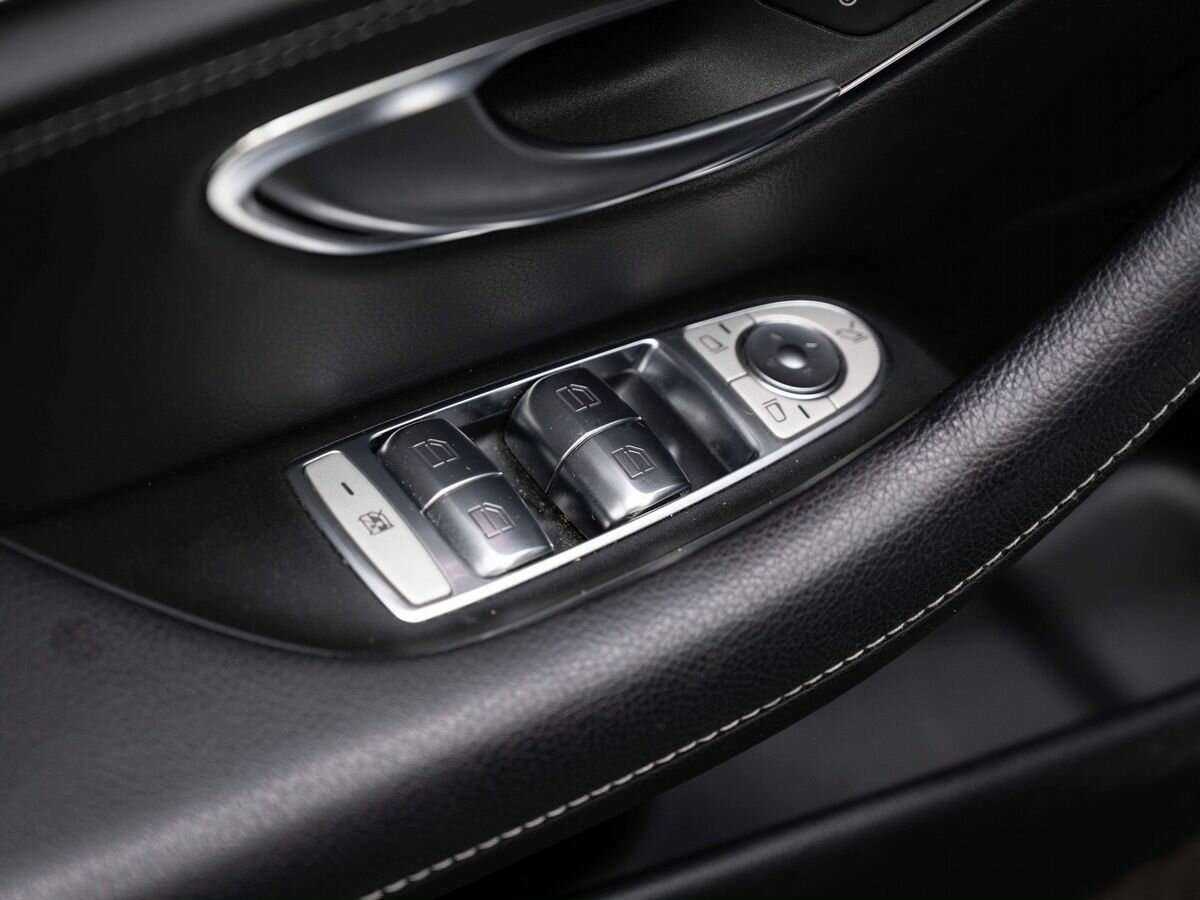Mercedes-Benz E-Класс 200, 2018 Фото №24