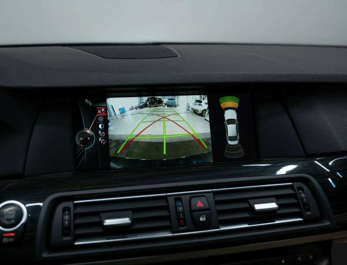 BMW 5 серии 530d xDrive, 2013 Фото №25