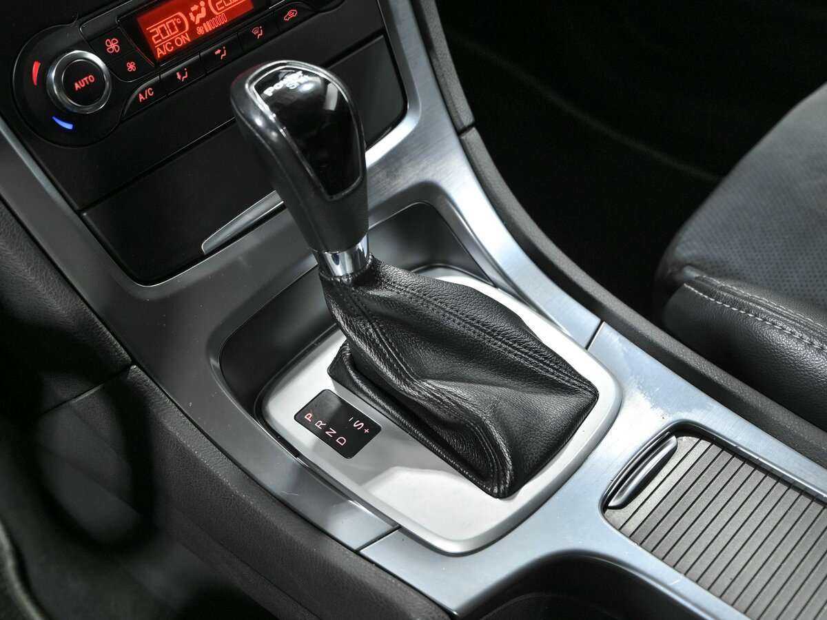 Ford Mondeo, 2012 Фото №11