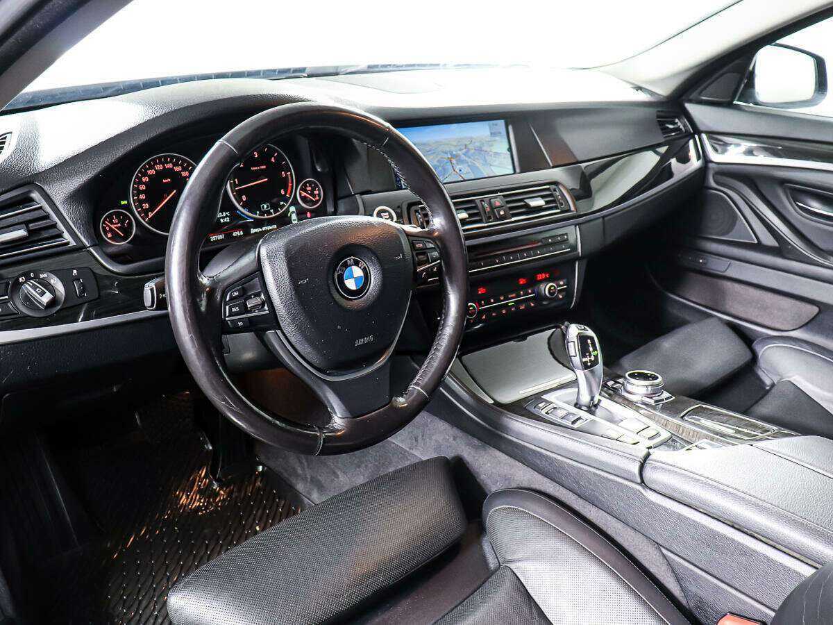 BMW 5 серии 530d xDrive, 2012 Фото №13