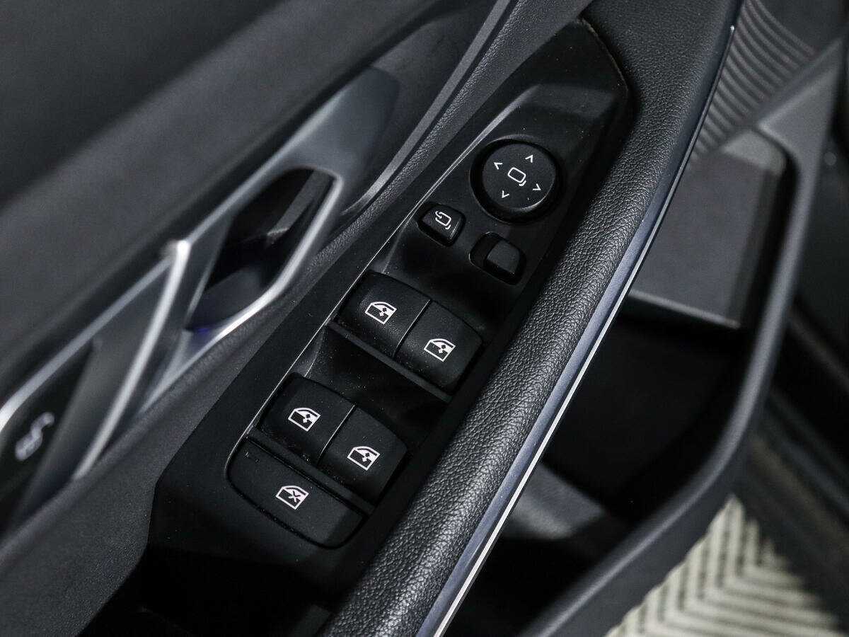 BMW 3 серии 318i, 2020 Фото №17