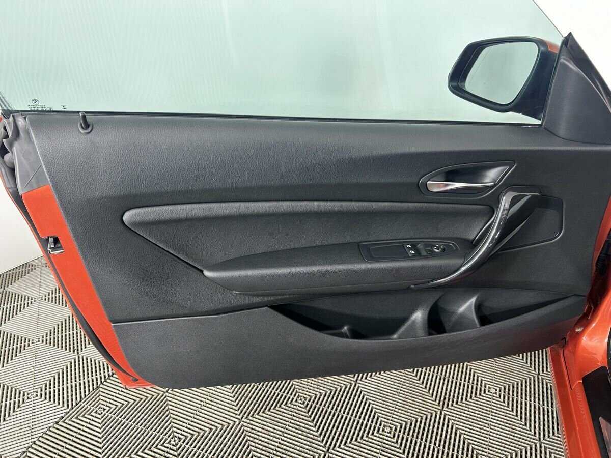 BMW 1 серии 118i, 2013 Фото №8