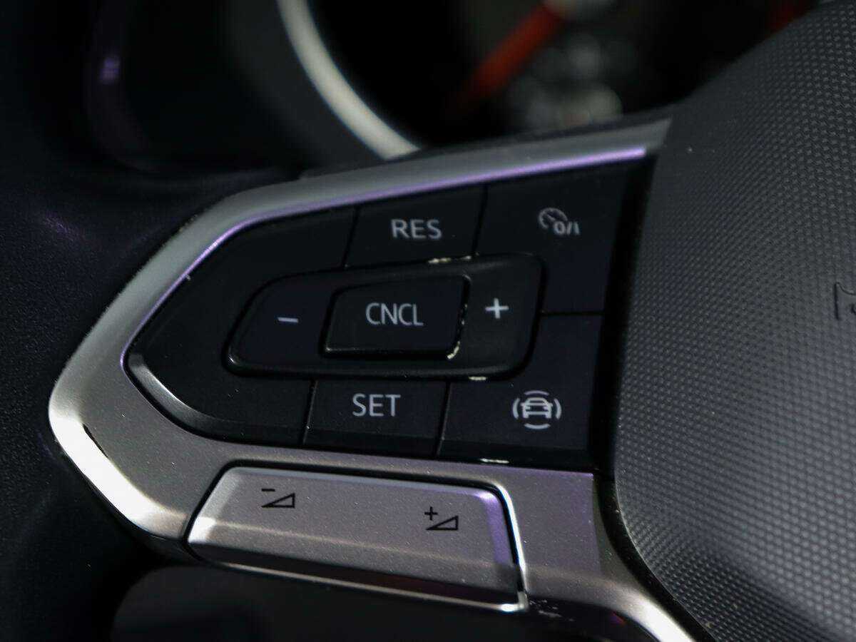 Volkswagen Tiguan, 2020 Фото №18