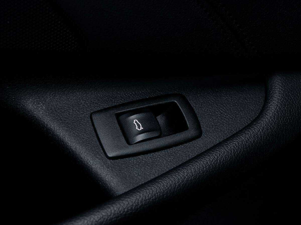 BMW 5 серии 520d, 2019 Фото №12