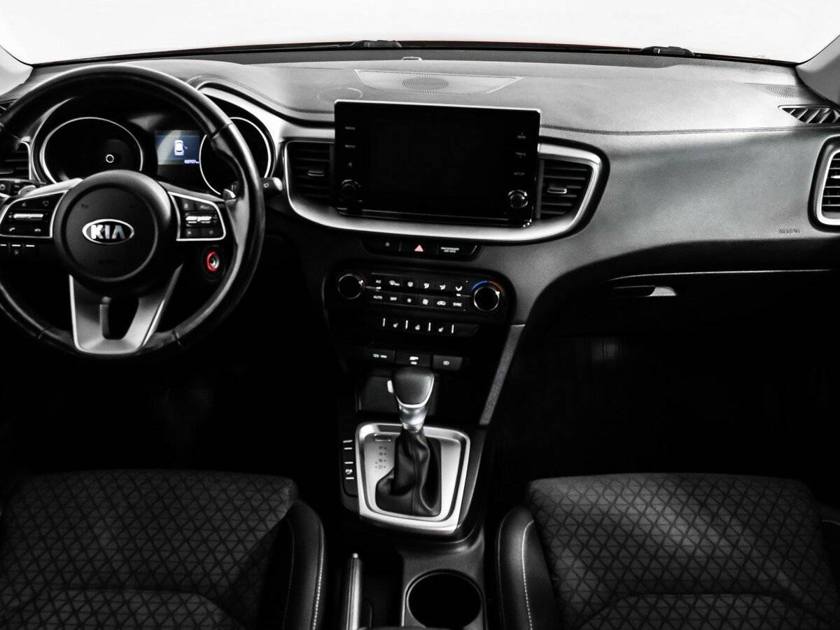 Kia Ceed, 2020 Фото №11