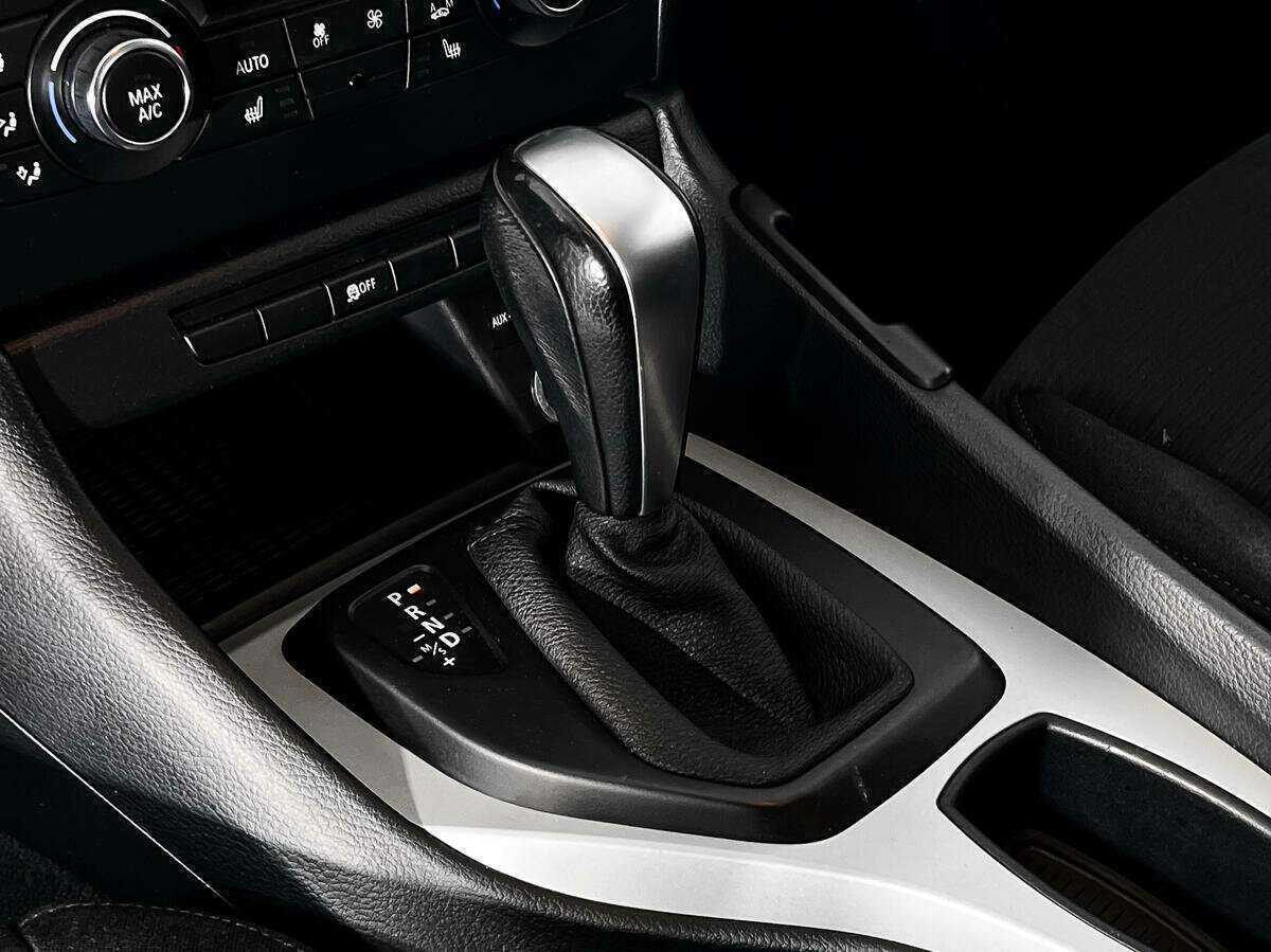 BMW X1 18i, 2013 Фото №10