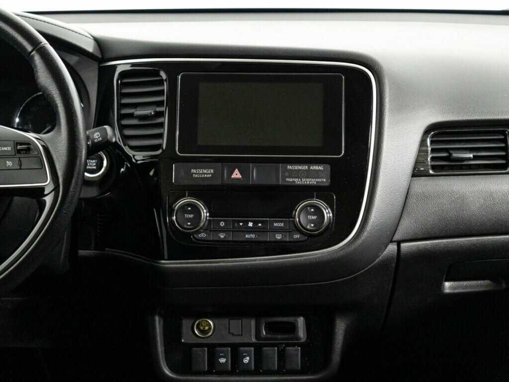 Mitsubishi Outlander, 2018 Фото №14