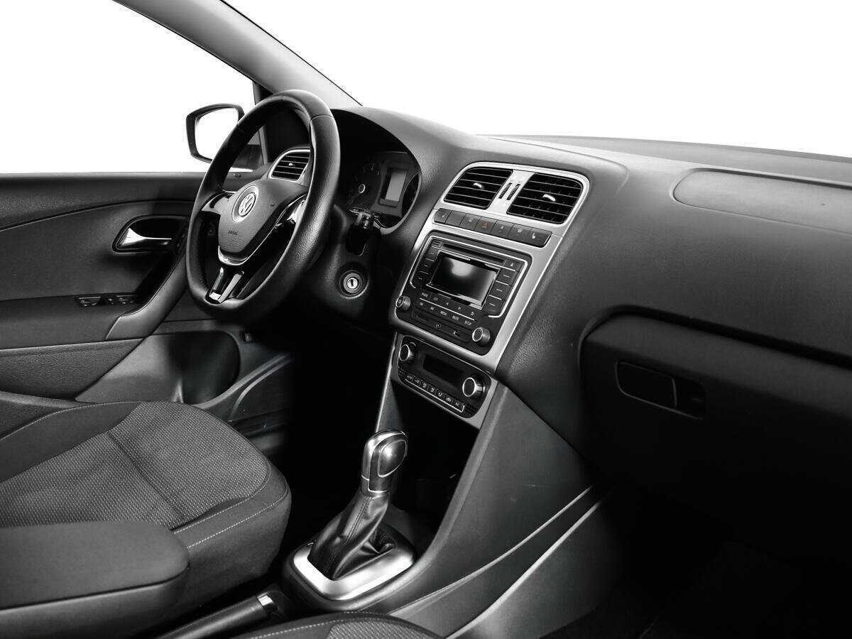 Volkswagen Polo, 2016 Фото №9