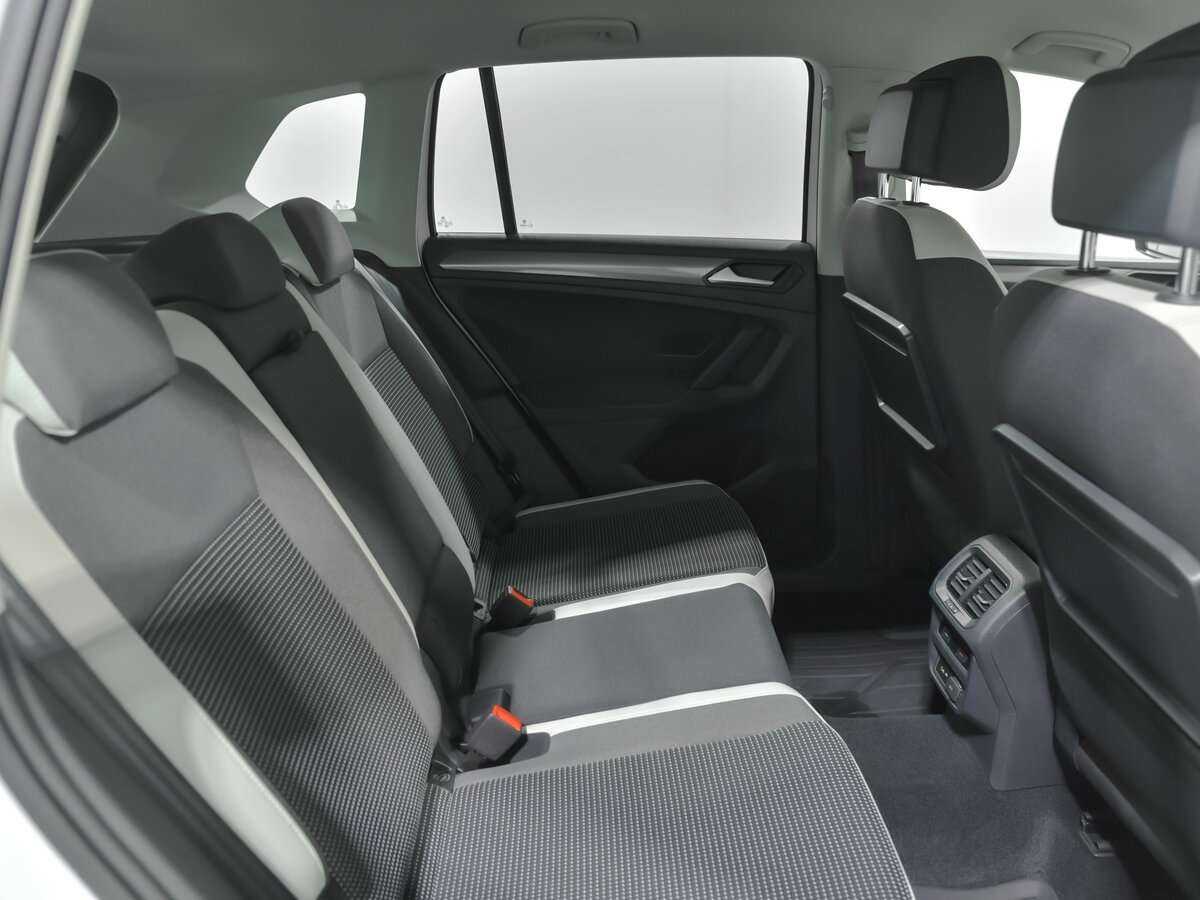 Volkswagen Tiguan, 2020 Фото №13