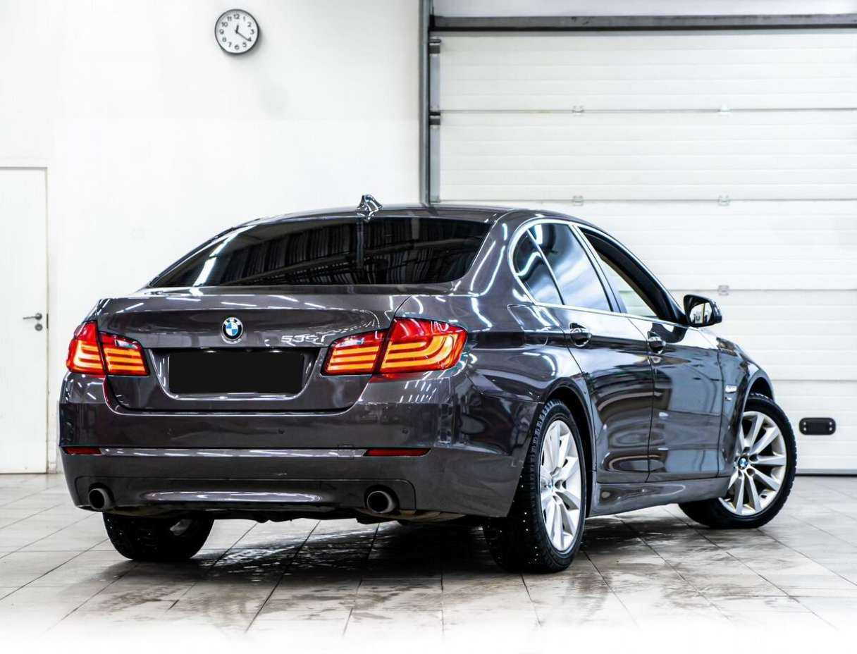 BMW 5 серии 535i xDrive, 2012 Фото №3