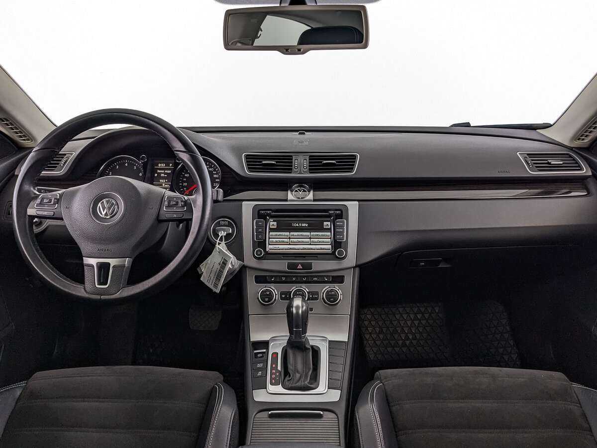 Volkswagen Passat CC, 2012 Фото №13