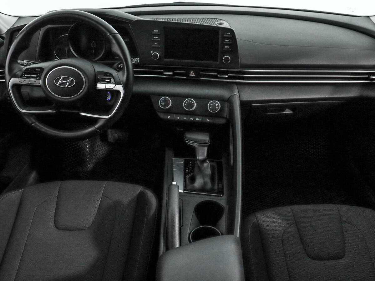 Hyundai Elantra, 2021 Фото №12