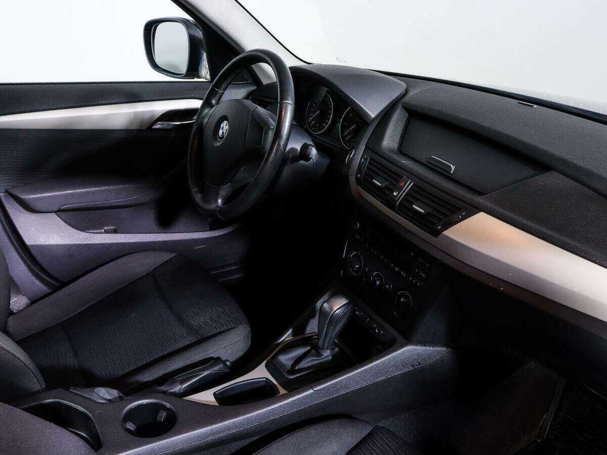 BMW X1 18i, 2012 Фото №7
