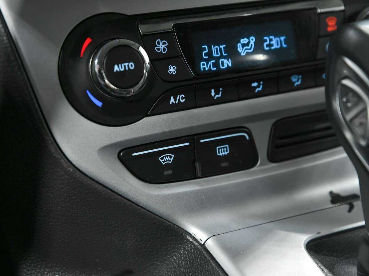 Ford Focus, 2013 Фото №10